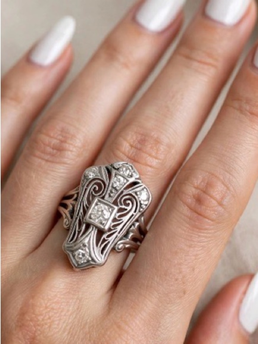Antique Diamond 14K White Gold Filigree Delicate Ring